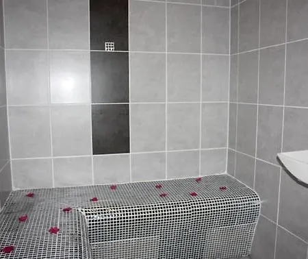 Vakantiepark Les Hauts De Lastours Belvès