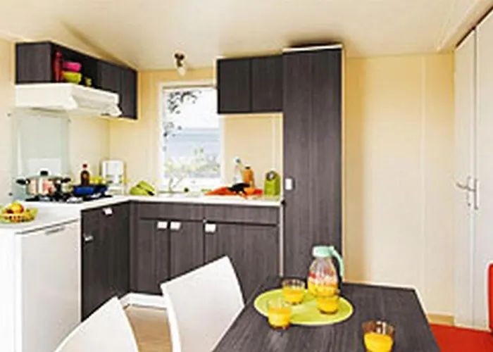 Les Hauts De Lastours Holiday park *