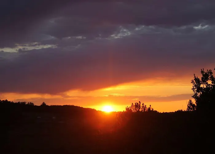 Les Hauts De Lastours * Belves